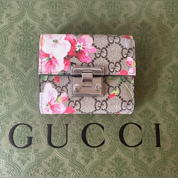 Gucci Handbags - GUCCI Bloom GG Supreme Monogram Padlock Wallet